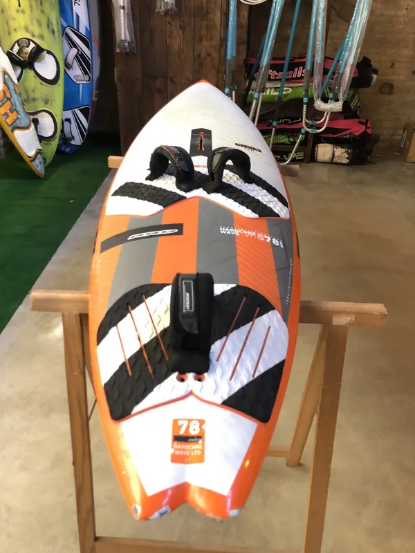 wave-harbor2595878